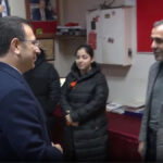 İmamoğlu, AK Parti’nin seçim ofisini ziyaret etti